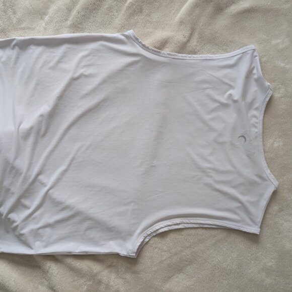 3/$30 ZYIA breathable and flowy athletic tank - Picture 8 of 8